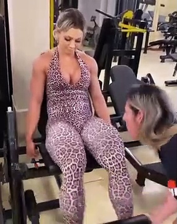 Tight_Thighs_Pump_Legs_Day_Workout_Trainer_Help_fitness_girl___Gym_Life_