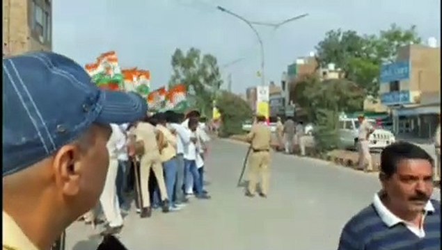 केजरीवाल व मान को काले झंडे दिखाने पर युकां कार्यकर्ता गिरफ्तार