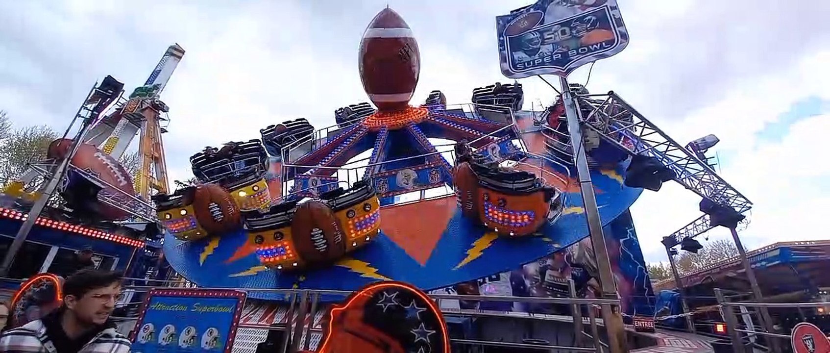 Foire des Rameaux de Grenoble 2023  #france #grenoble #divertissement  #sensations #manège #foire  (40)