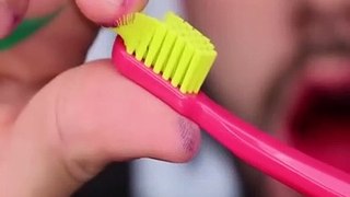 SIMPLE LIFE HACKS | LIFE HACK WITH TOOTHBRUSH | DIY CRAFTS | GLUE | देसी जुगाड़ #lifehack #shorts