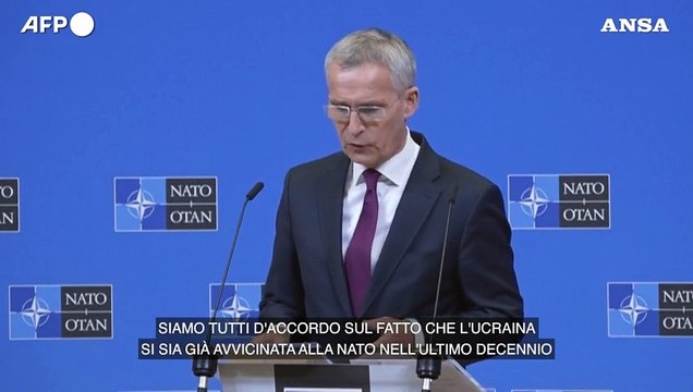 Stoltenberg: Lavoriamo per un consiglio Nato-Ucraina al vertice di Vilnius, con Zelensky