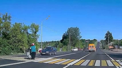 Driving fails - Road accidents caught on camera