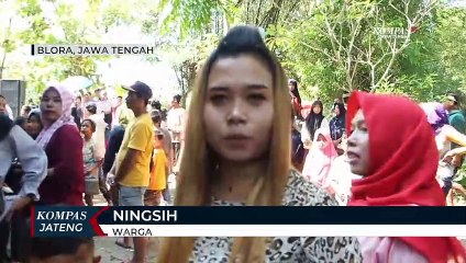 Sedekah Bumi, Warga Blora Gelar Tradisi Sawuran Nasi