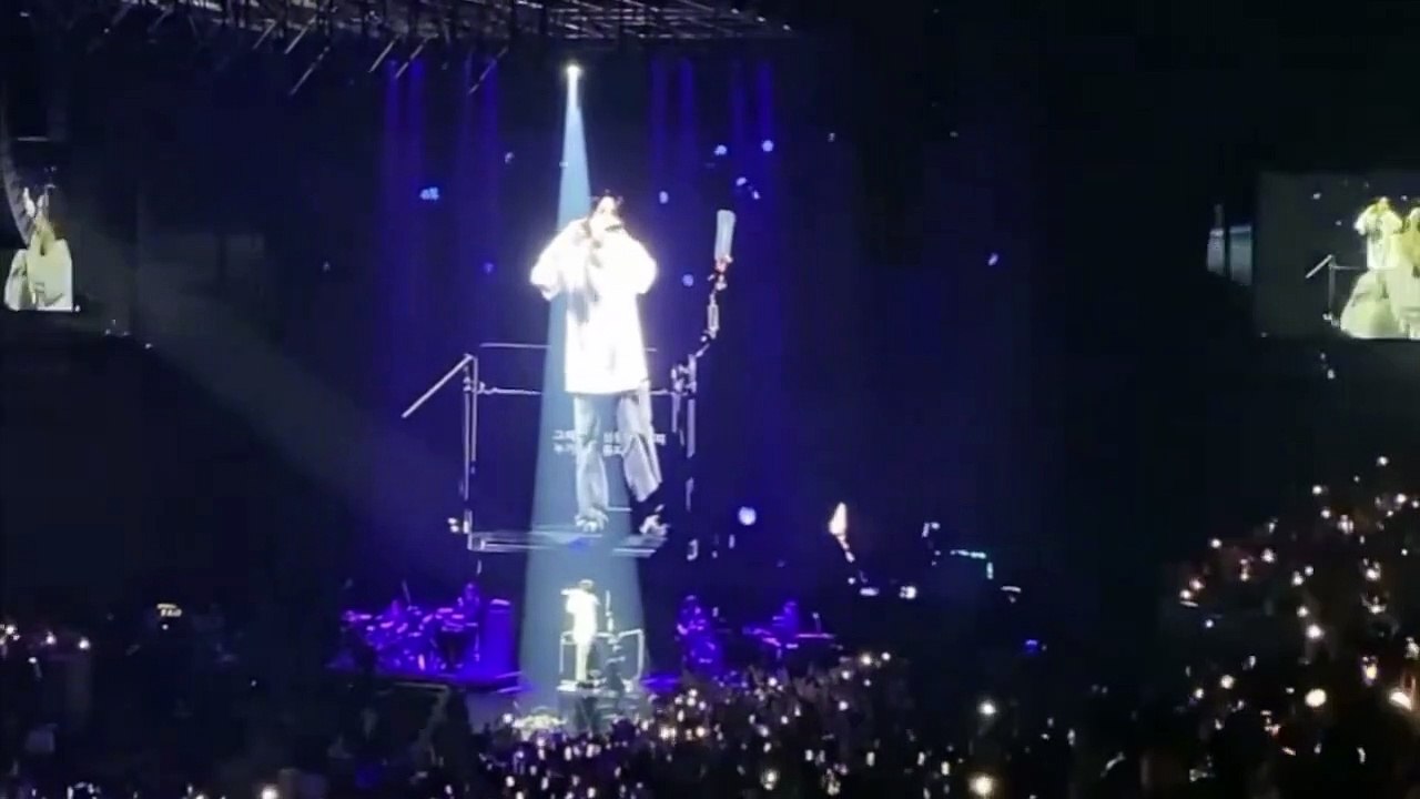 Fabulous. Intro: Never Mind