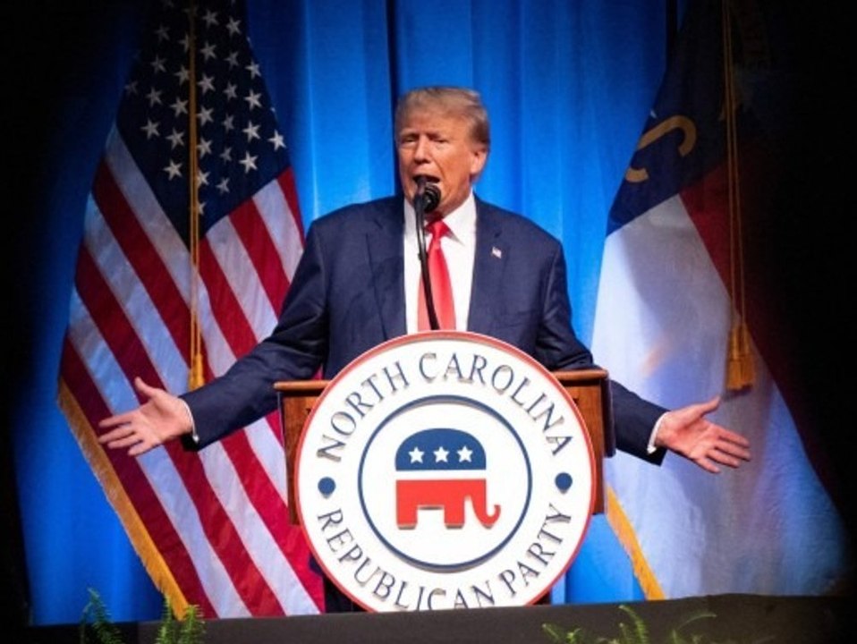 "Disqualifizierend": Republikaner stellen sich gegen Donald Trump