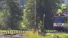 DEFEKTE BAHNSCHRANKE    -   https://youtube.com/@BY_FERAM