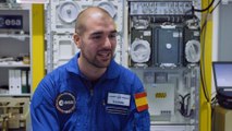 El astronauta Pablo Álvarez responde desde la sede de la ESA a 10 preguntas relacionadas con la nave starship, el programa Artemisa, o los proyectos en la Luna o Marte. Le preguntamos también por su compañera Sara García o por Pedro Duque