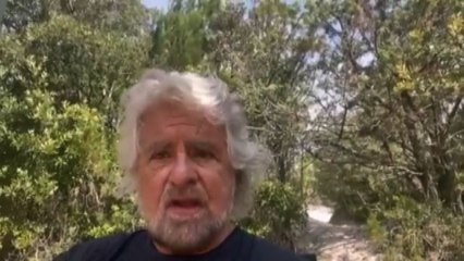 Brigate di cittadinanza e passamontagna, Grillo: era una boutade