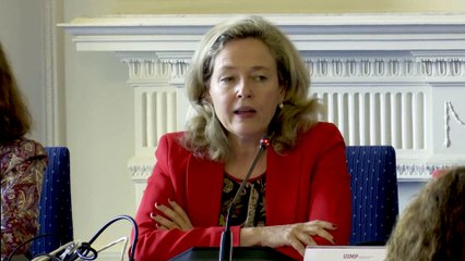 Calviño pide a la banca retribuir los depósitos: "Se debe remunerar adecuadamente a los españoles"