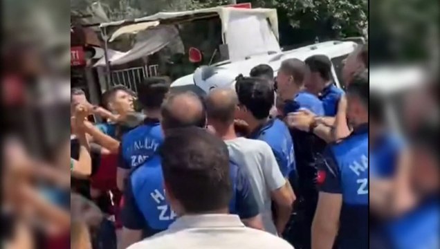 Şanlıurfada, zabıta ve seyyar satıcılar arasında arbede