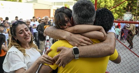 Dış dünyayla 45 gündür iletişimi olmayan ÖSYM görevlileri, YKS'nin ardından aileleriyle buluştu