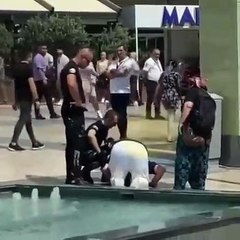 Polis gözaltına almasın diye namaza durdu