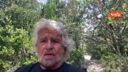 Grillo: "Brigate cittadinanza? Fermatevi, era una boutade"