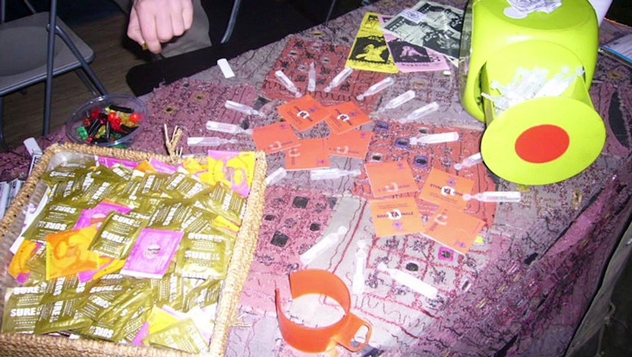 La naissance de la Free Party : Un mouvement underground sans précédent !