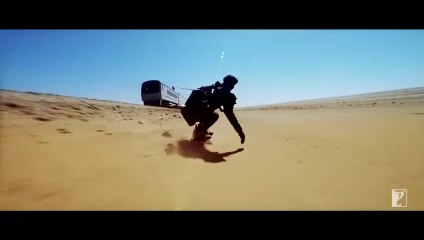 The Great Train Robbery | Dhoom 2 | (2006) | Entertainment World