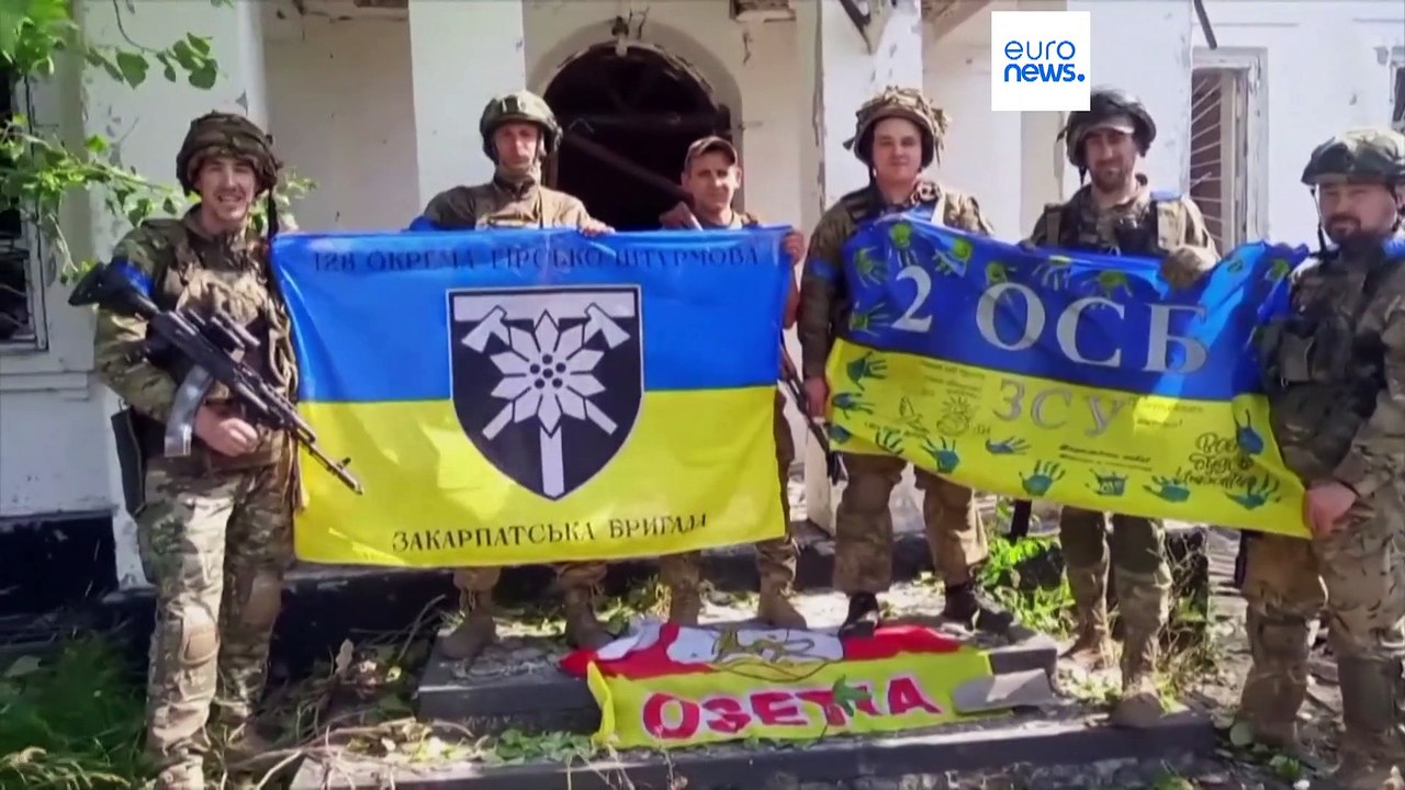 Unter schweren Verlusten: Ukrainische Armee befreit Dorf an der Front