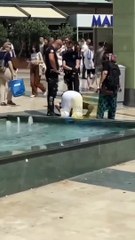 Polisi görünce namaz kılan gencin zihinsel engelli olduğu ortaya çıktı