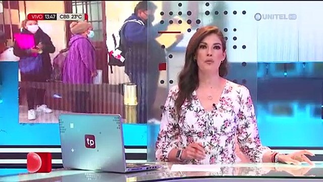 La Paz: Pacientes nuevamente tienen que madrugar para conseguir una ficha médica en el Hospital de Clínicas 