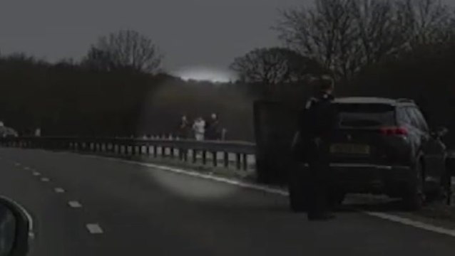 Moment police catch Chilean burglars came to UK to rob wealthy homes