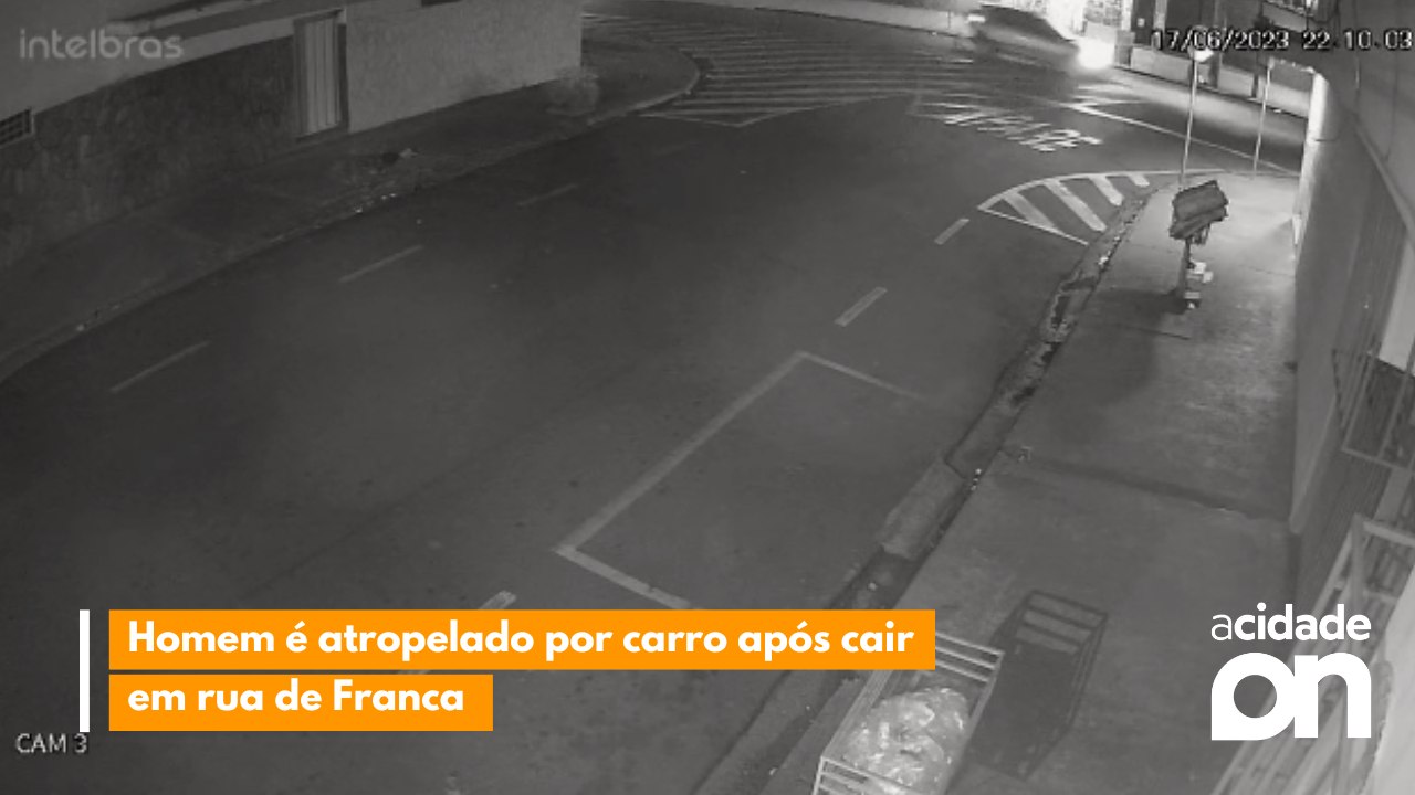 Homem é atingido por carro após cair em rua de Franca