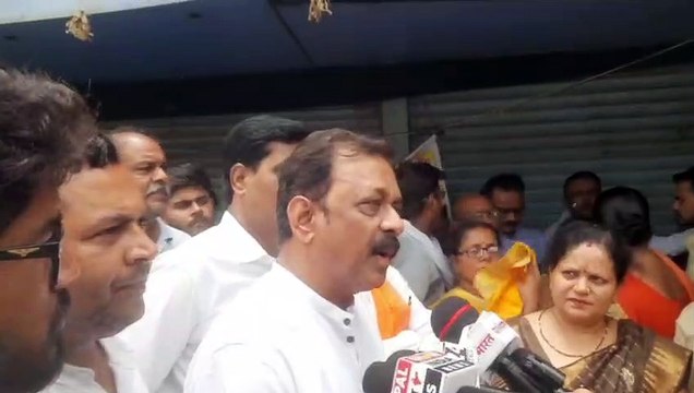 शांति नगर में शराब दुकान के विरोध में धरना