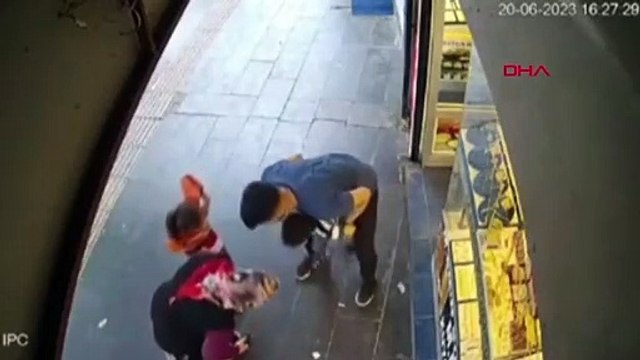Ehliyet sınavında öğrendiği Heimlich manevrası ile çocuğun hayatını kurtardı!
