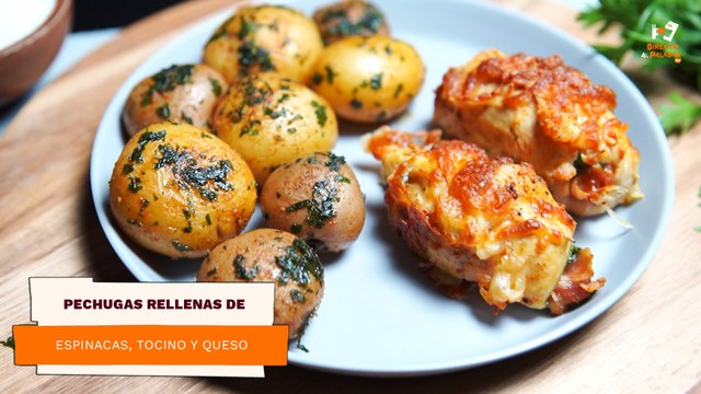 Pechugas rellenas de espinacas, tocino y queso | Receta fácil y deliciosa | Directo al Paladar México