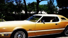 1976 FORD THUNDERBIRD #Classic muscle cars show. سيارات كلاسيكيه