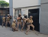 Adana'da suç şebekelerine şafak operasyonu