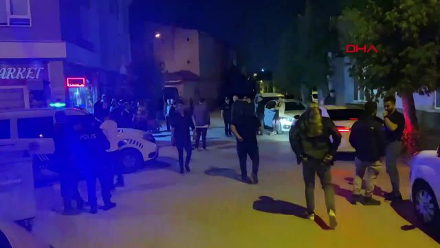 Des allégations de harcèlement qui ont semé la confusion dans le voisinage ! Ils ont battu le suspect et lapidé sa maison.