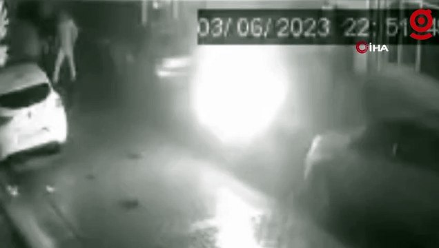 İstanbul’da kundakçı eski sevgili dehşeti kamerada: Benzin döküp aracı yaktı