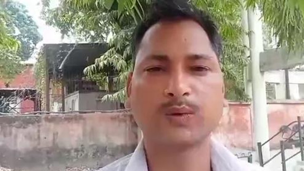 खीरी: डिवाइडर से टकराई बाइक, पिता की मौत, सड़क पर खून ही खून