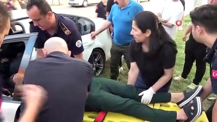 Accident à Adana ： Un travailleur de la santé blessé et coincé a été secouru