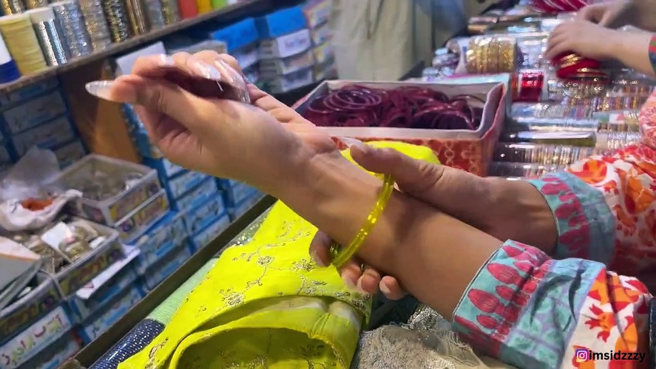 LAST DAY OF SHADI SHOPPING Before Leaving For Punjab❤️ My Dresses,Shoes, jewellery,Our Shopping ❤️