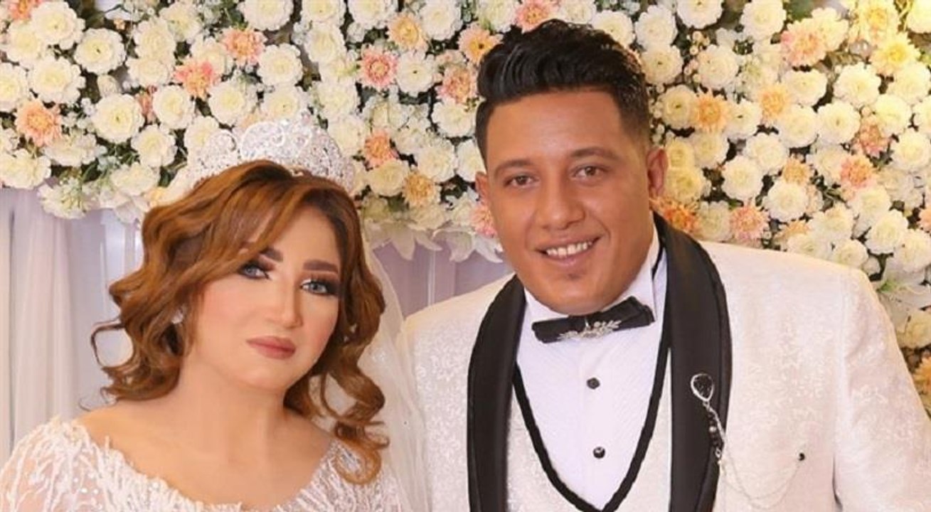 حمو بيكا وزوجته ينتظران مولودهما الأول