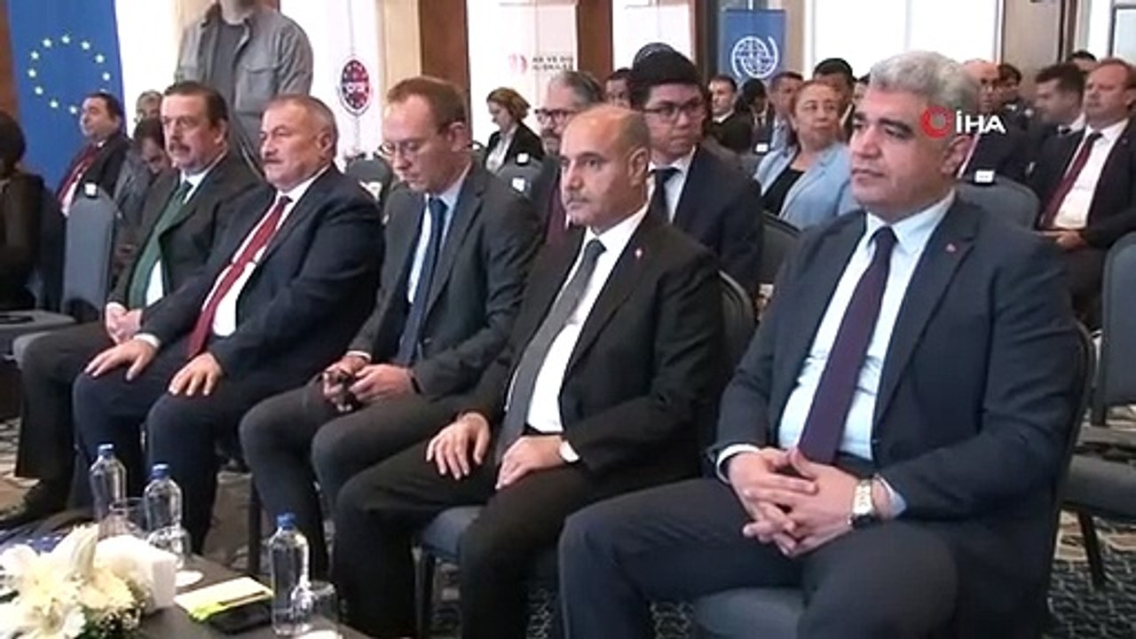 Directeur général de la police Aktaş： D'autres services de police nationaux demandent une coopération et une formation pour bénéficier de notre expérience en matière de falsification de documents.