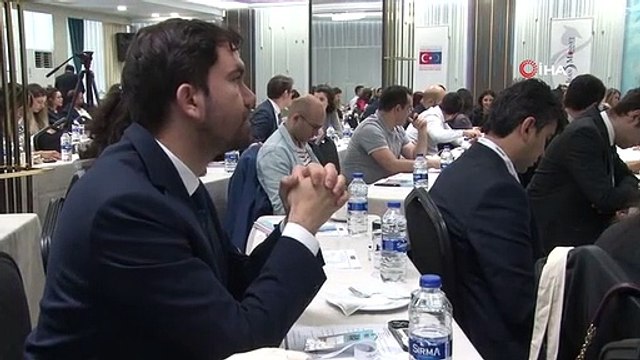 Une réunion d'information sur le programme de bourses Jean Monnet s'est tenue