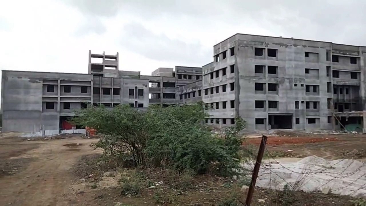 34 करोड़ की लागत से बन रहा नवीन न्यायालय भवन लेने लगा पूर्ण आकार