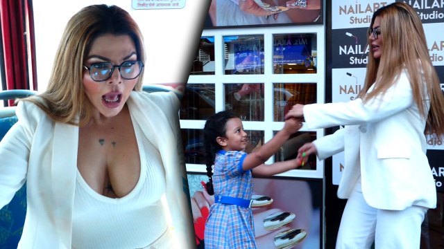 Rakhi Sawant Bus में Dubai निकलीं, चलती Bus रुकवा Driver साथ किया Hot Dance, Video Viral | FilmiBeat