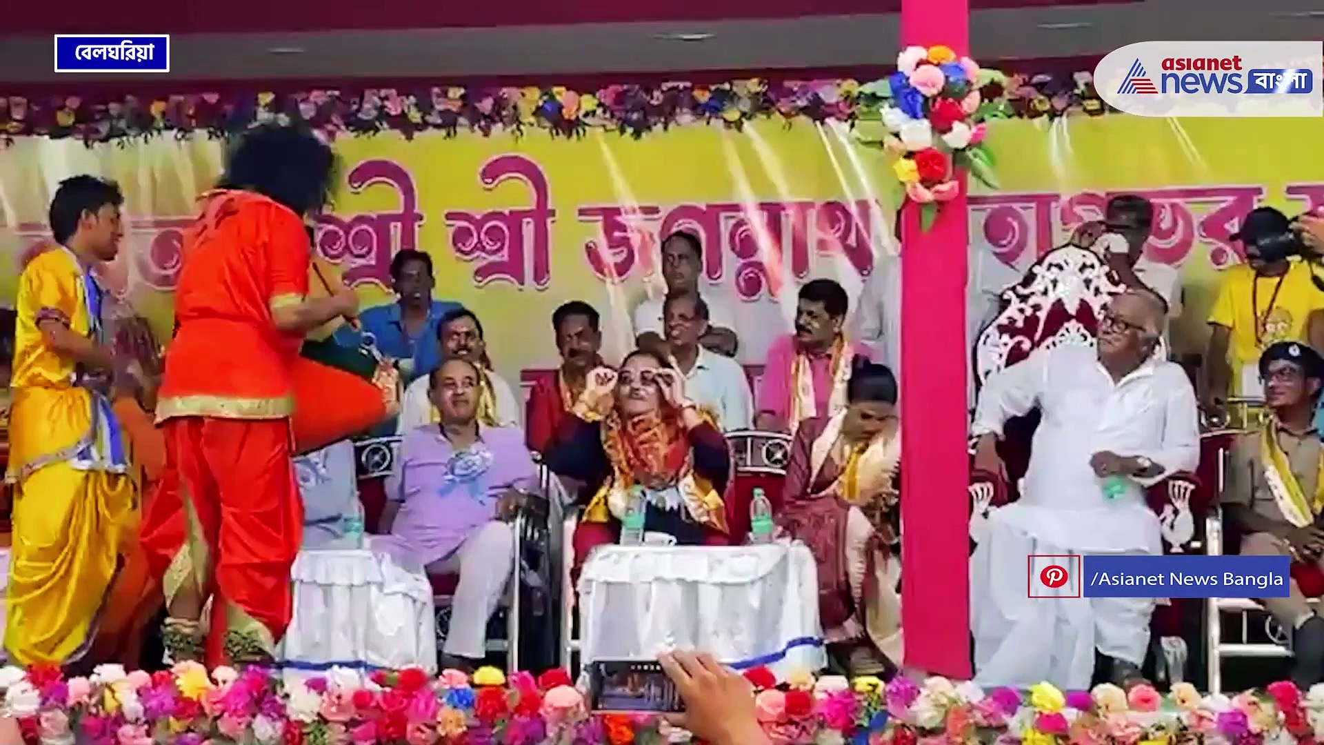বেলঘরিয়ায় রথযাত্রা উৎসবে খোলের তালে মঞ্চে কীর্তন গাইলেন মদন মিত্র