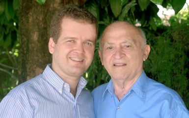 Filho do médico que dá nome ao Centro de Oncologia de Cajazeiras vem ao lançamento da pedra fundamental
