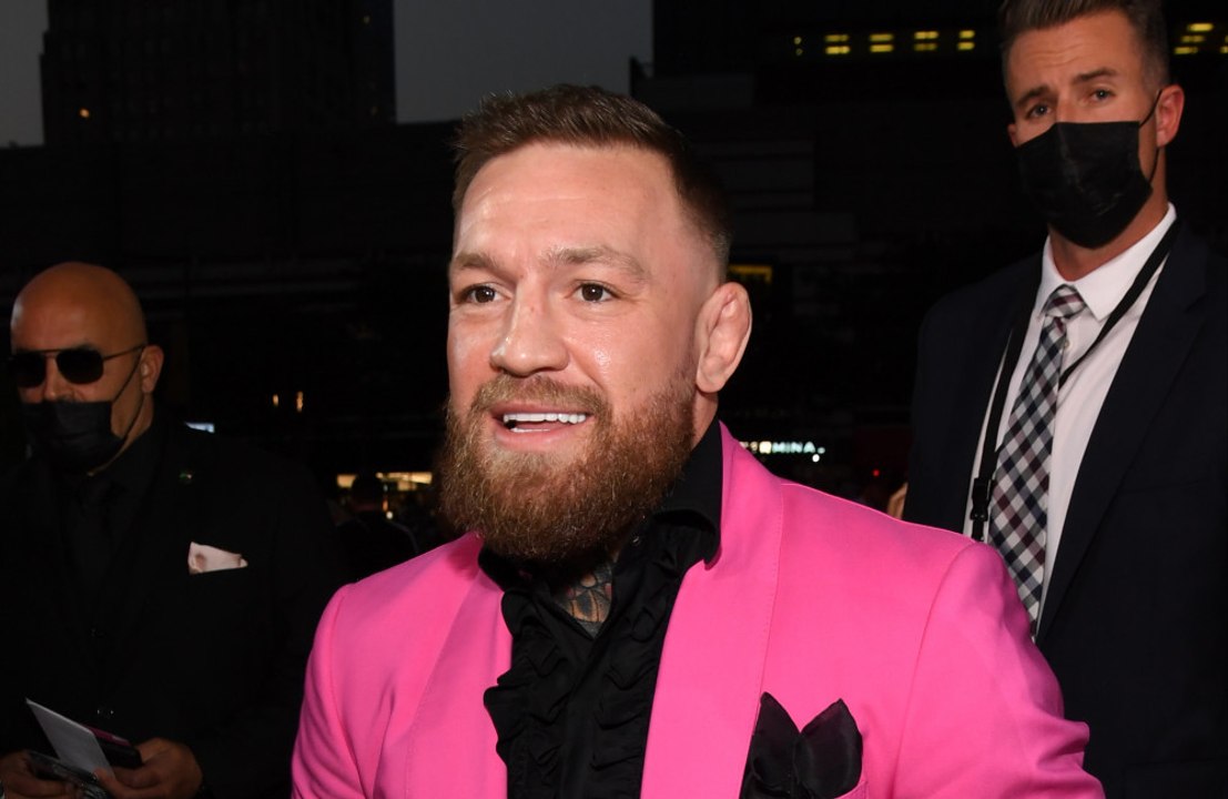 Ebanie Bridges has urged Conor McGregor to create an OnlyFans account