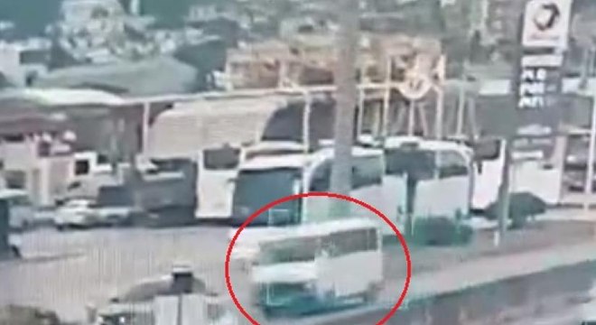 Para üstü verirken takla attı: 10 yaralı