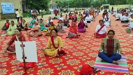Yoga Day 2023:  कलक्टर और विधायक संग किया अजमेराइट्स ने योग