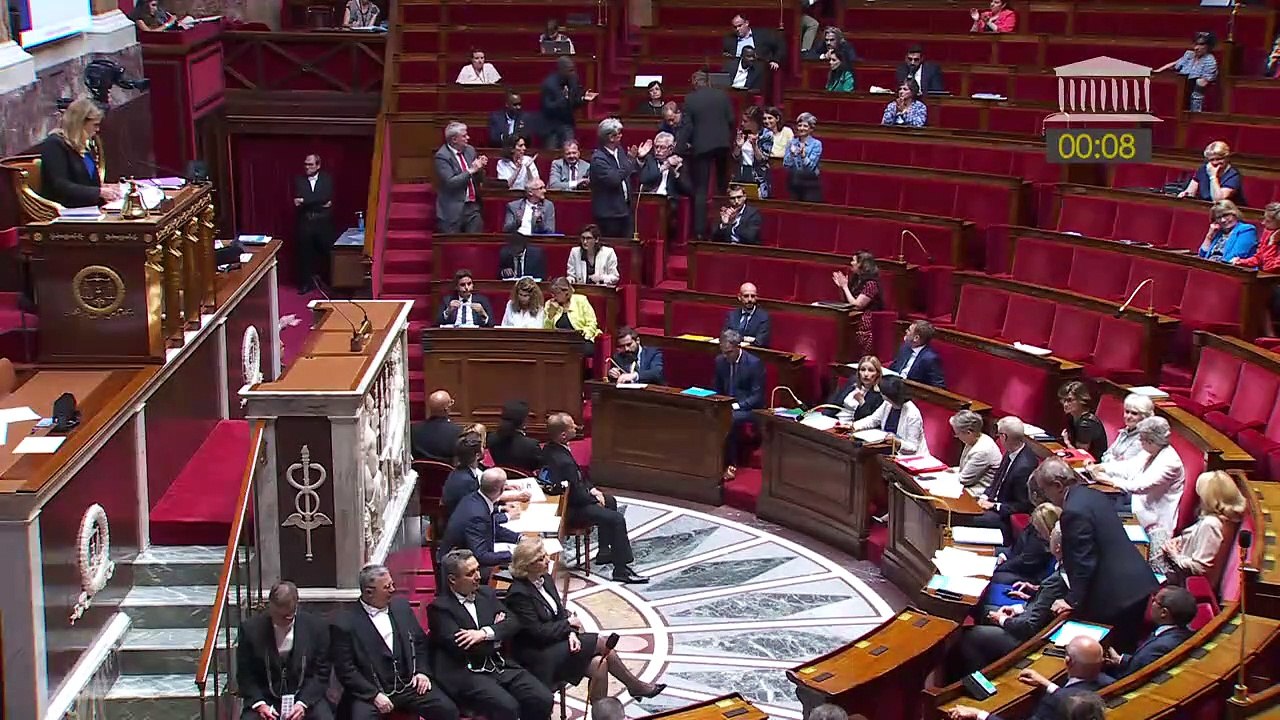 1ère séance : Questions au Gouvernement ; Maintien provisoire du plafonnement de revalorisation de la variation annuelle des indices locatifs ; Donner à la douane les moyens de faire face aux nouvelles menaces (suite) - Mardi 20 juin 2023