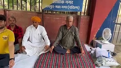 एफआईआर की मांग पर अड़े सांसद किरोड़ी