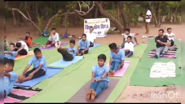 प्रदेश की सबसे ऊंची पचमढी की धूपगढ़ चोटी पर योगाभ्यास