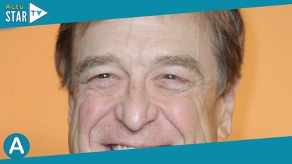 La star John Goodman a perdu 90 kg : il affiche sa silhouette spectaculaire à Monte-Carlo