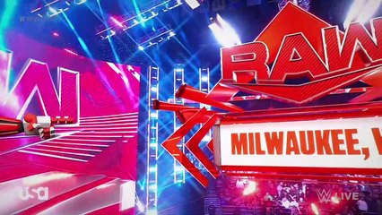 Bayley Entrance: WWE Raw, Dec. 12, 2022