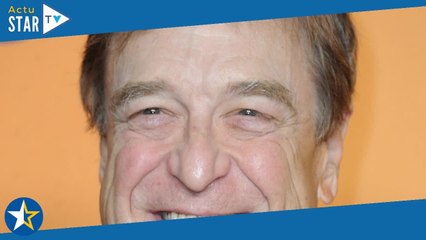 La star John Goodman a perdu 90 kg : il affiche sa silhouette spectaculaire à Monte-Carlo